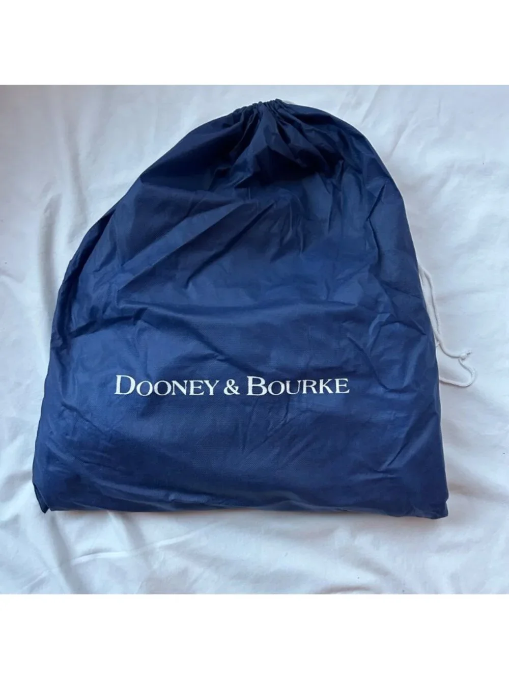 Dooney & Bourke Pebbled Leather Dillen Brass Pocket Sac Hobo Slouch